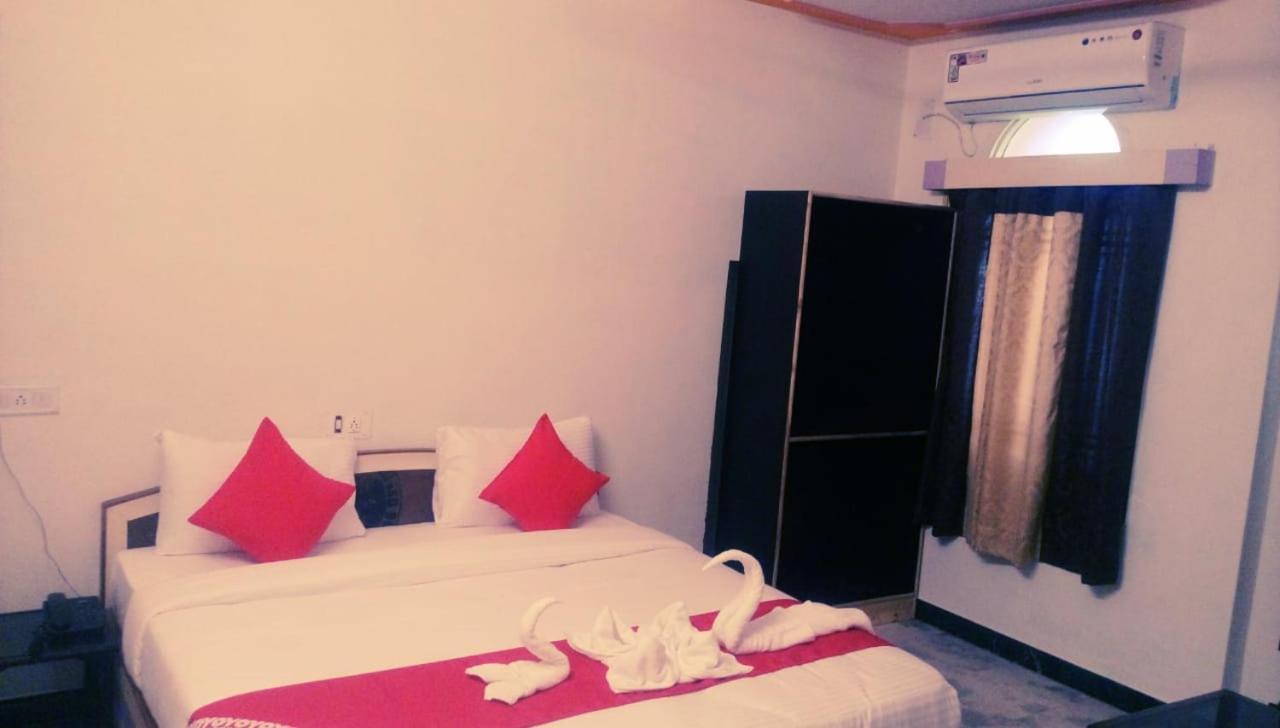 Hotel Rajkamal International Udaipur Exterior foto